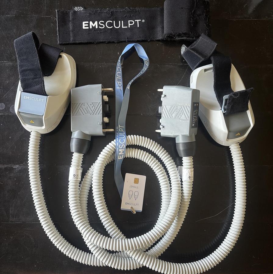 Used BTL Emsculpt Small set of Paddles + Chip card (7318 Minutes remaining) 