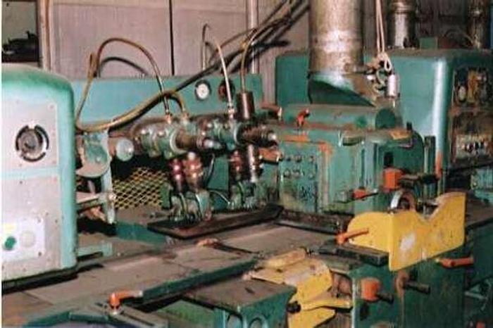 Used Waco Universal Moulder Giant