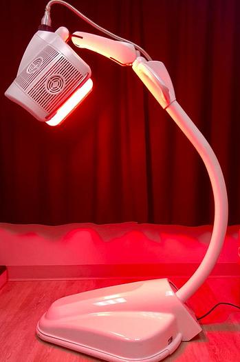 Used Lumiere Photodynamic Therepy Light Source Red light