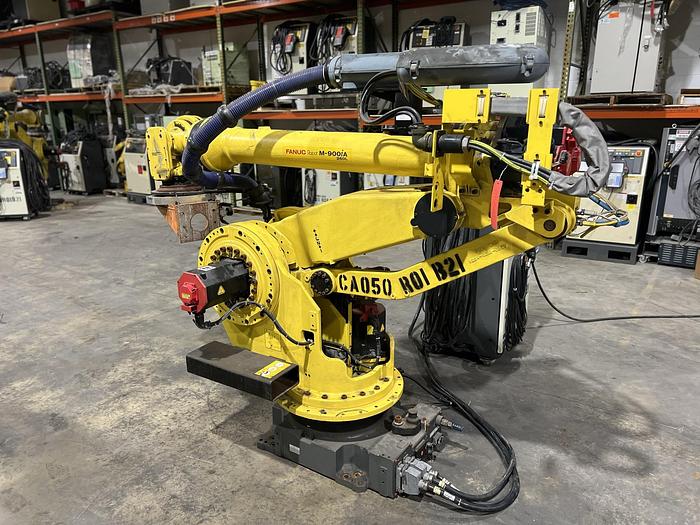Used FANUC M900iA/260L, CLEANED AND TESTED, ONLY 2,910 HOURS