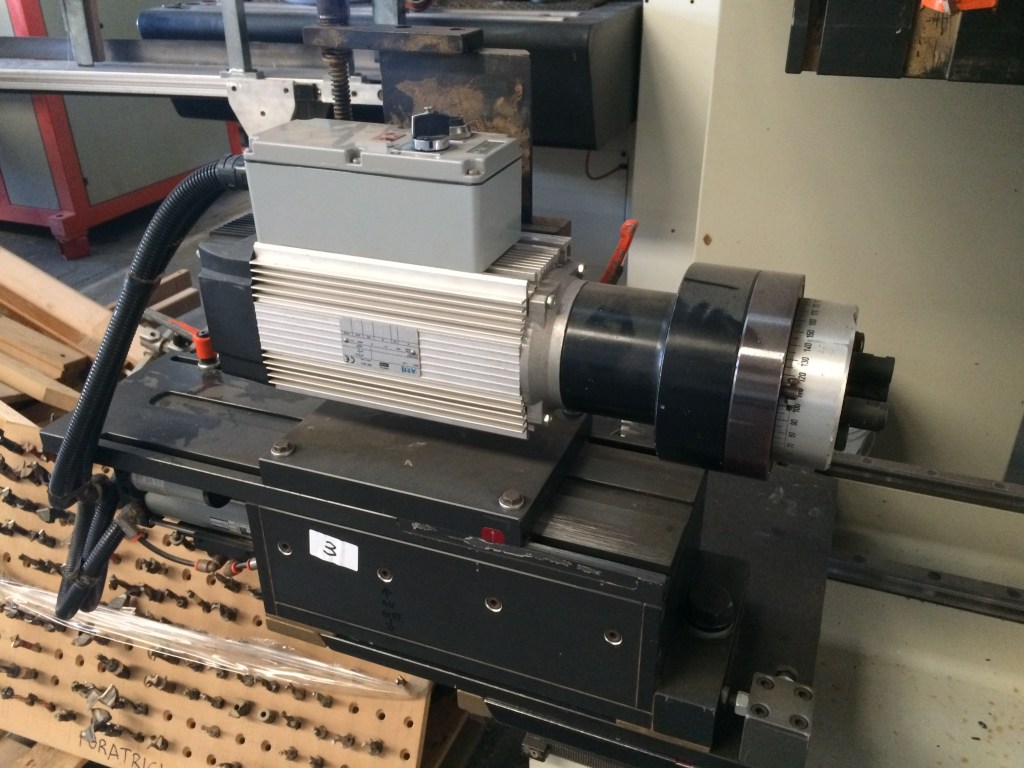 Usato 2004 Foratrice Camam a testine mobili orizzontali, verticali e di testa