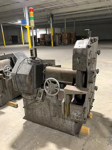 Used CINCINNATI 923-520-8 SPL GRINDER (On Hold)