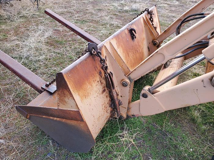 Used Case 580SE Backhoe w/ Attachments