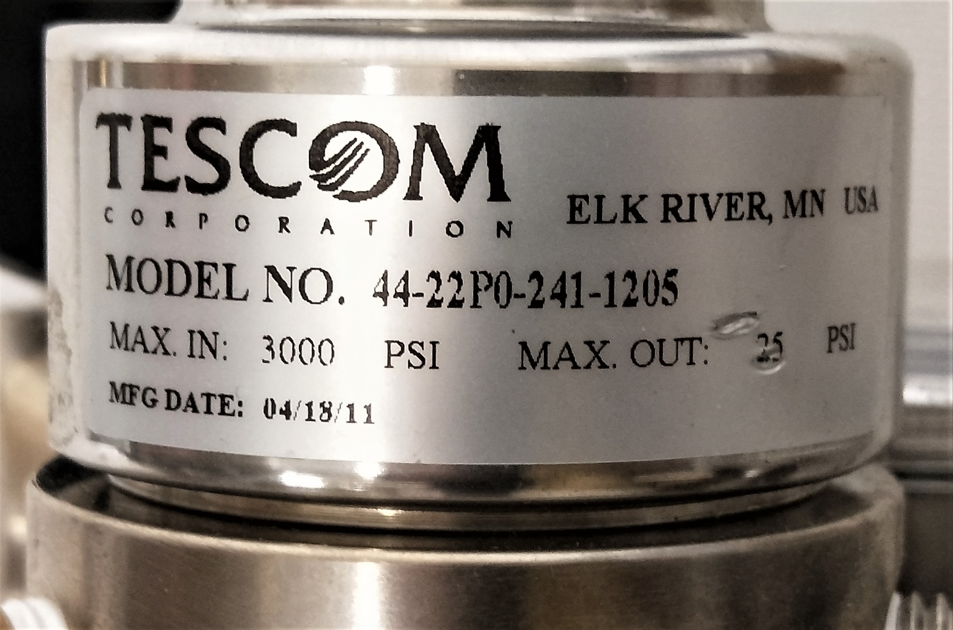 new-open-box-tescom-44-22p0-241-1205-pressure-reducing-regulator-for