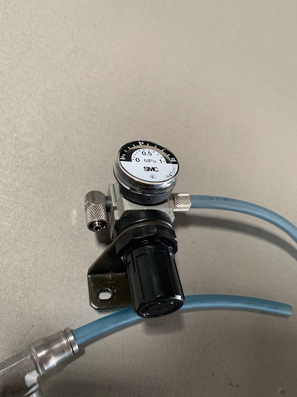 Used SMC Pressure Regulator AR1000-M5