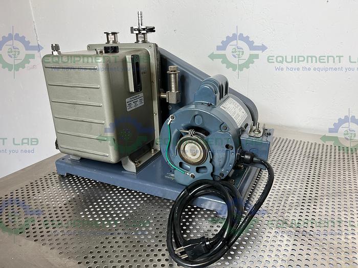 Used Welch 1402N Chemstar Rugged Belt Vacuum Pump w/ Motor Division C63CXGZP Motor