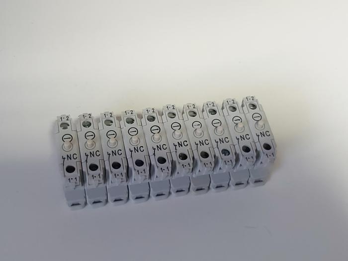 9 Stück Ex Hilfsschalter, NC 8082/1, 500V 10A 1000VA, R. Stahl neuwertig