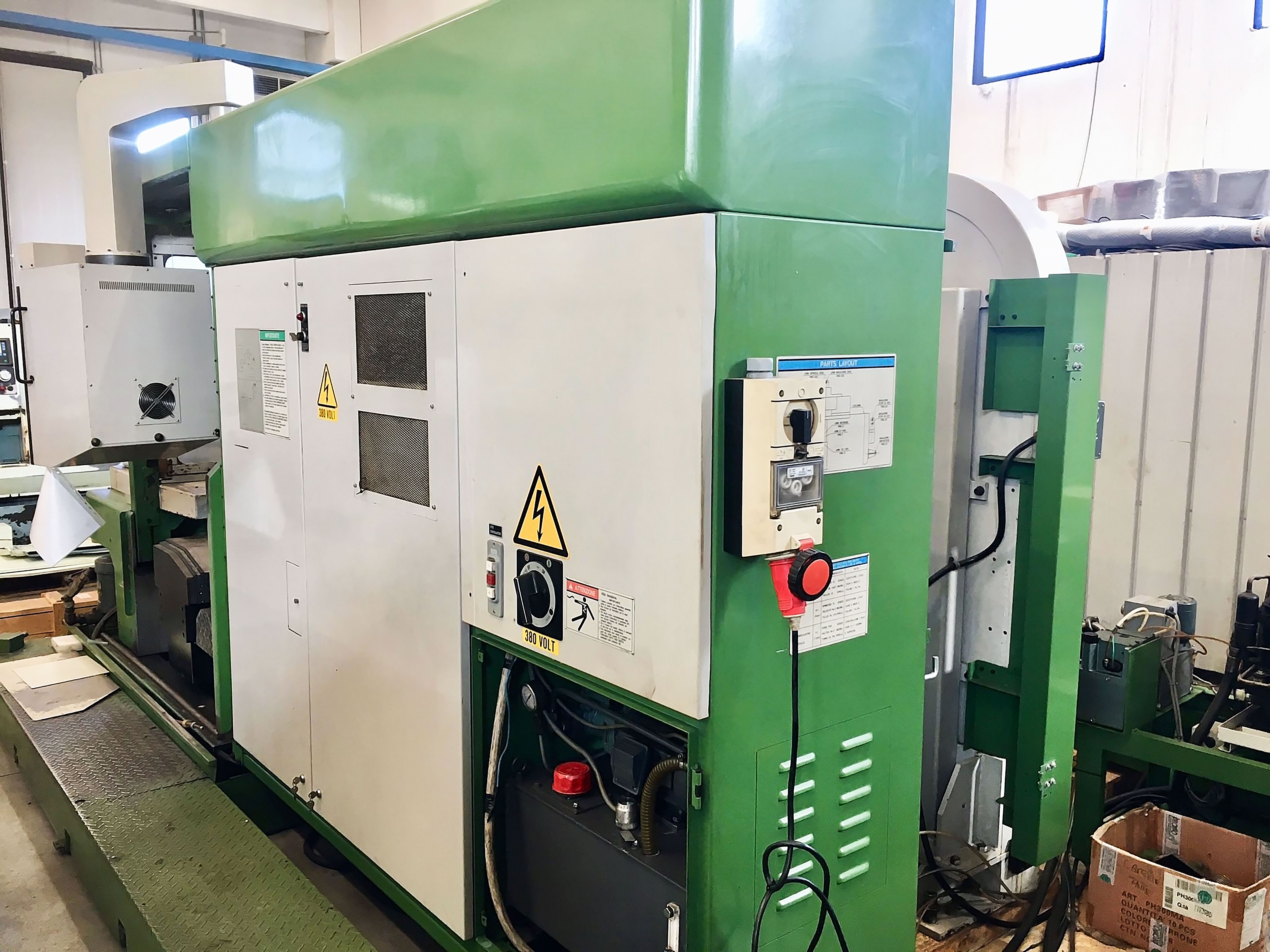 Used Mazak Microcenter H12n - CNC Machining Center - 1988