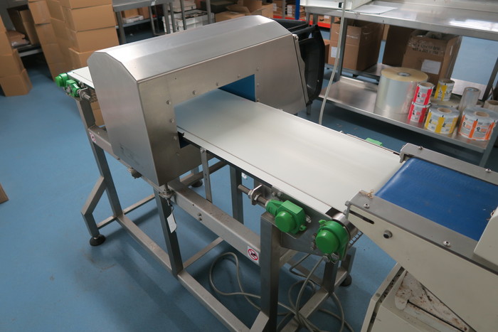 Used Loma IQ3 Metal Detector