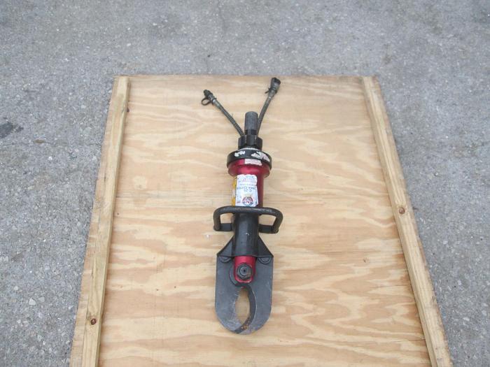 Used TNT Rescue Jaws Of Life Set