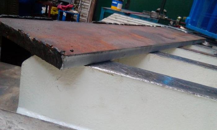 Usato CESOIA RIVA IDRAULICA 1500X30