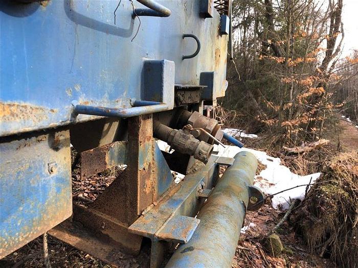 Used Ford 2200 Gallon Flatbed Water Truck