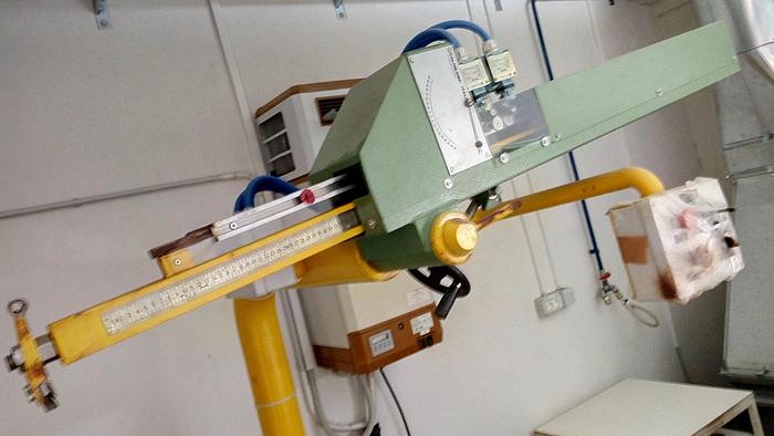 Used 1996 COLOR DEC ITALY-CUBIC LAB 2000