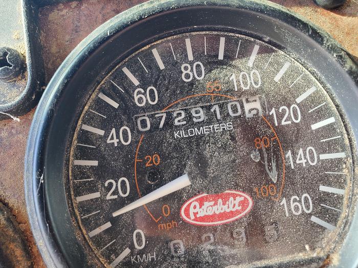 Used Peterbilt w/ Supreme 900T Vertical Feed Box - Allison Transmission