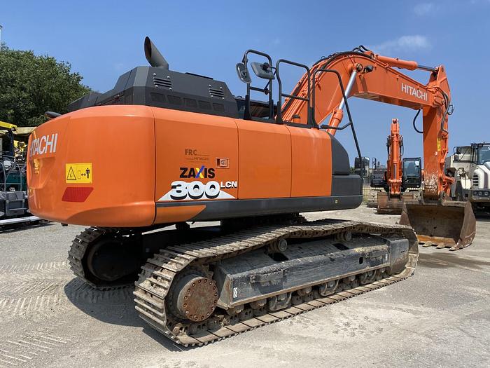 Usato 2016 HITACHI ZX300LCN-6