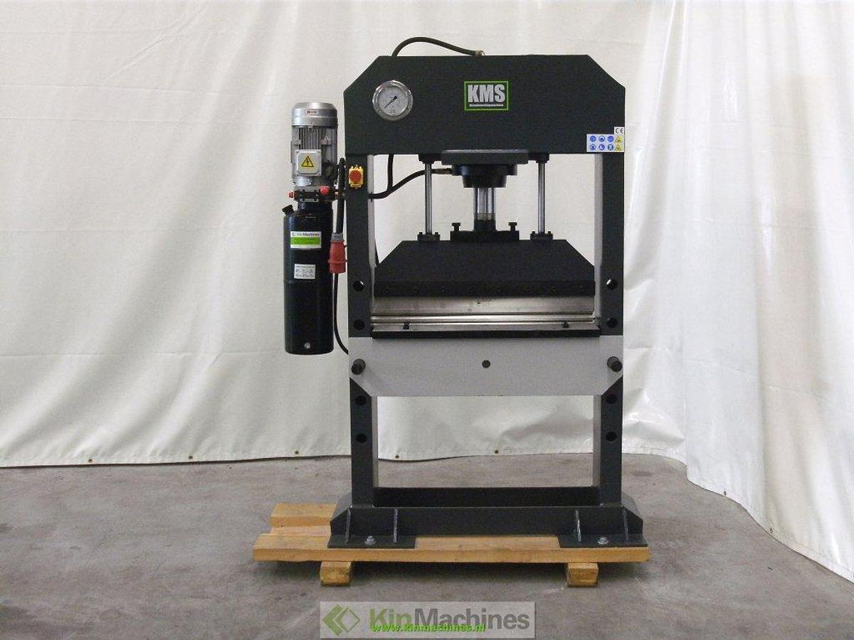 Werkplaatspers 50 Ton (met kantbankinrichting)