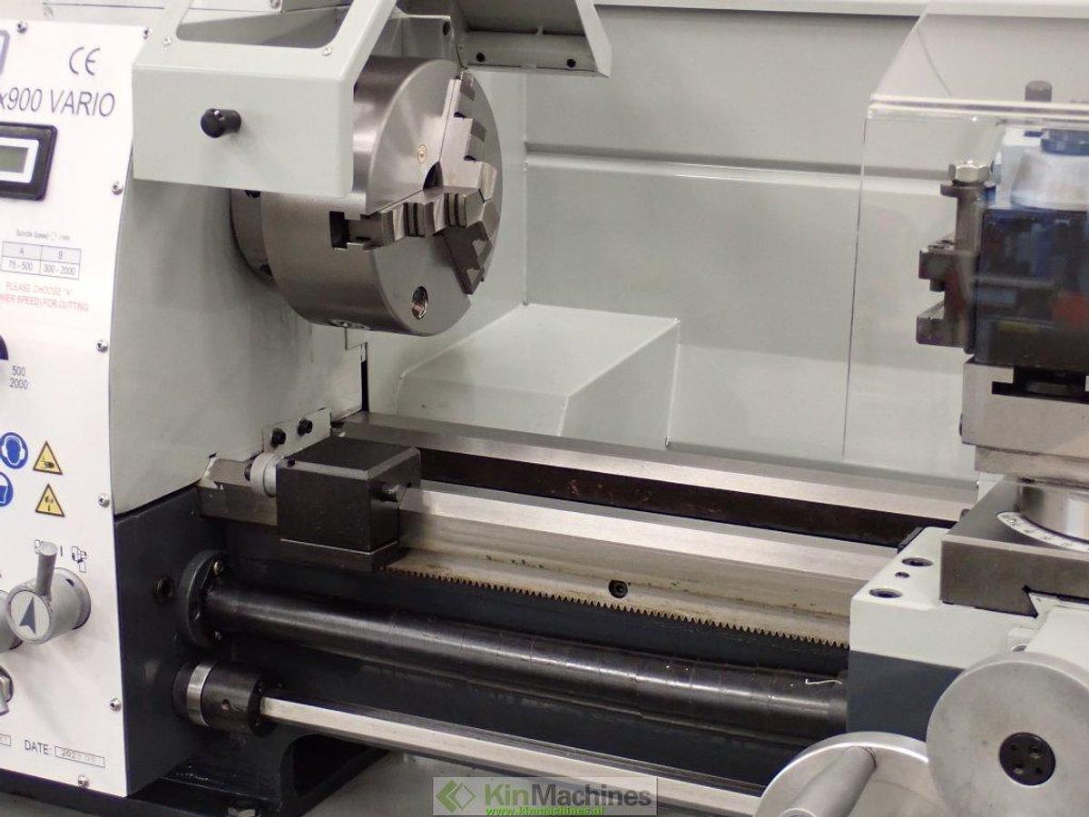 Draaibank UWM 320×900 met variabel toerental