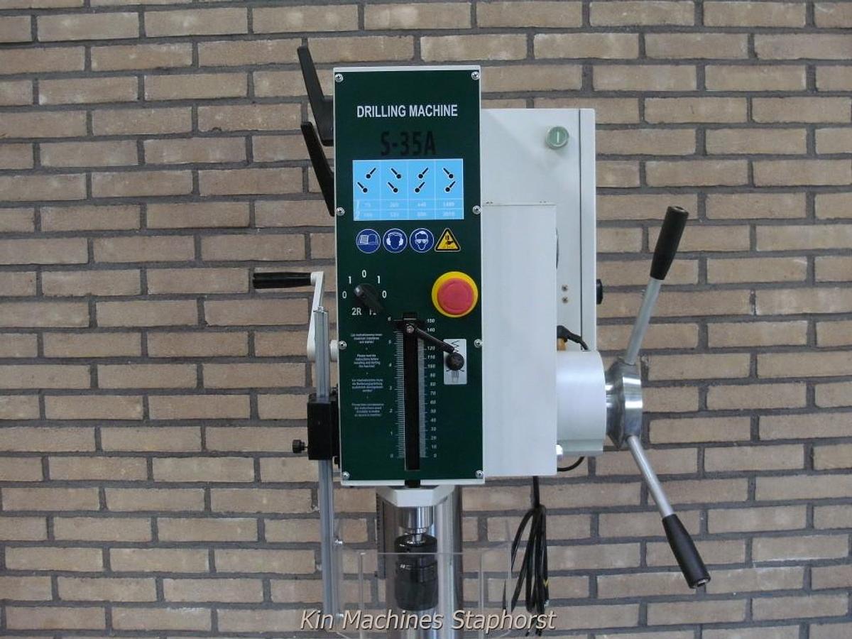 Kolomboormachine KMS S-35A