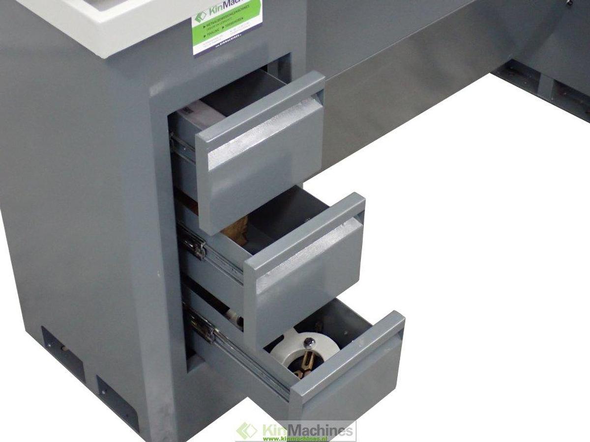 Draaibank UWM 320×900 met variabel toerental