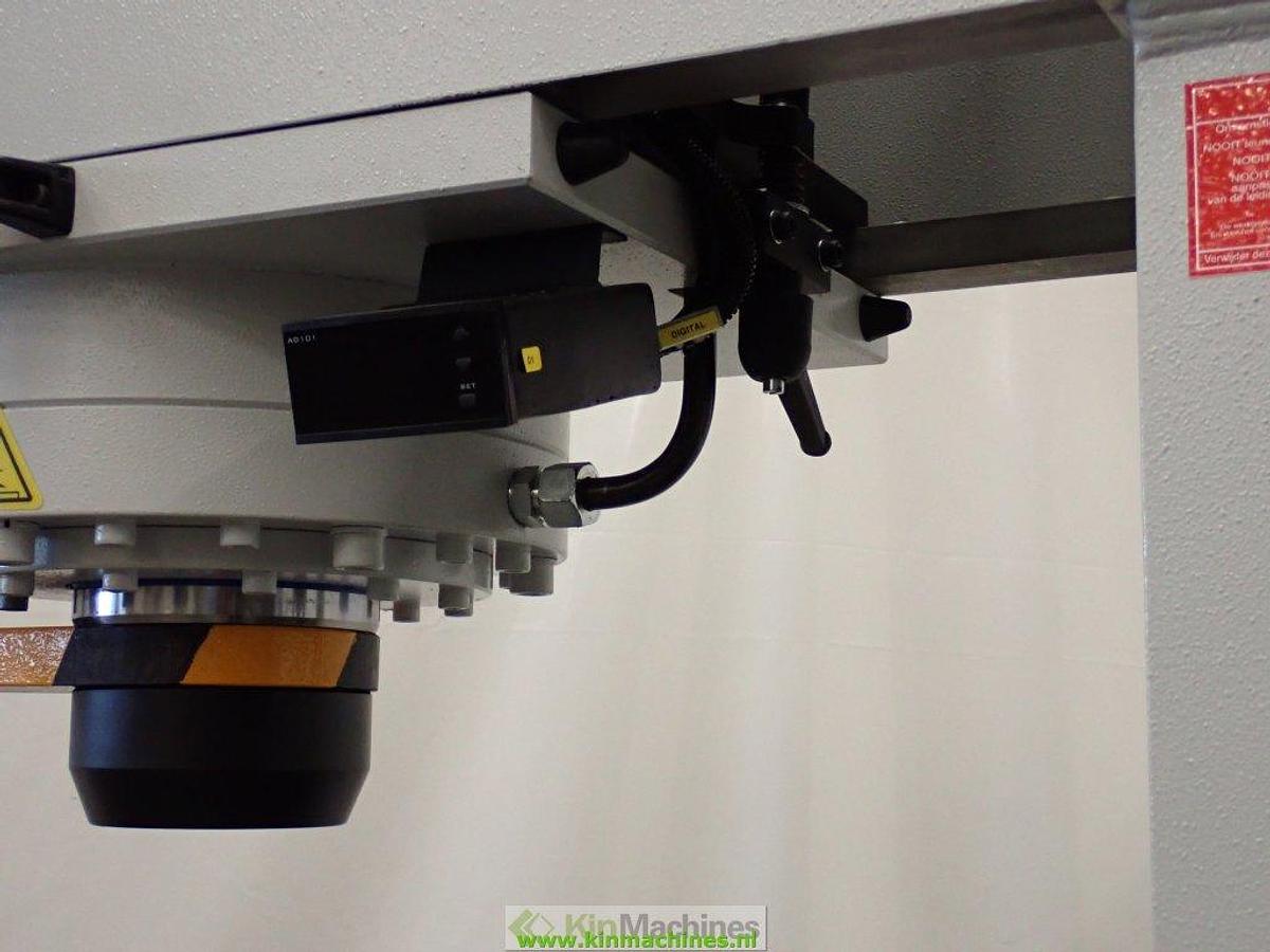 Werkplaatspers | Hydraulische pers | KMS DPM-K 1070/100 | 100 ton