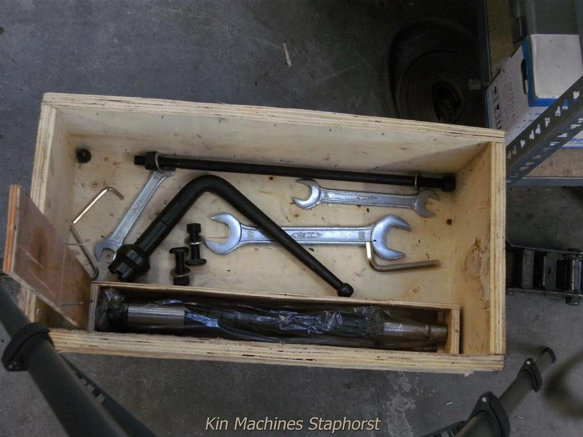 Freesmachine KMS FVT-320A