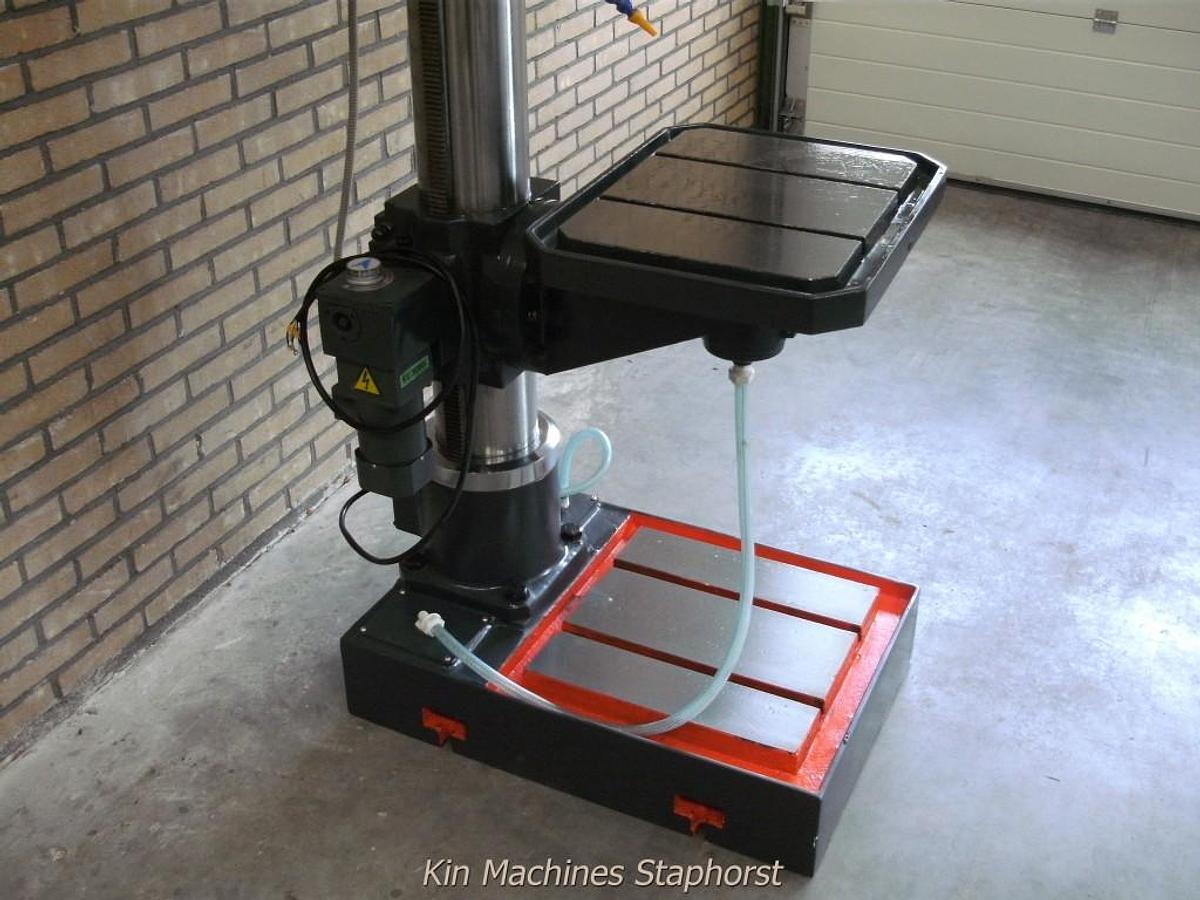 Kolomboormachine KMS GHD-50B, Boren tot Ø 50 mm.