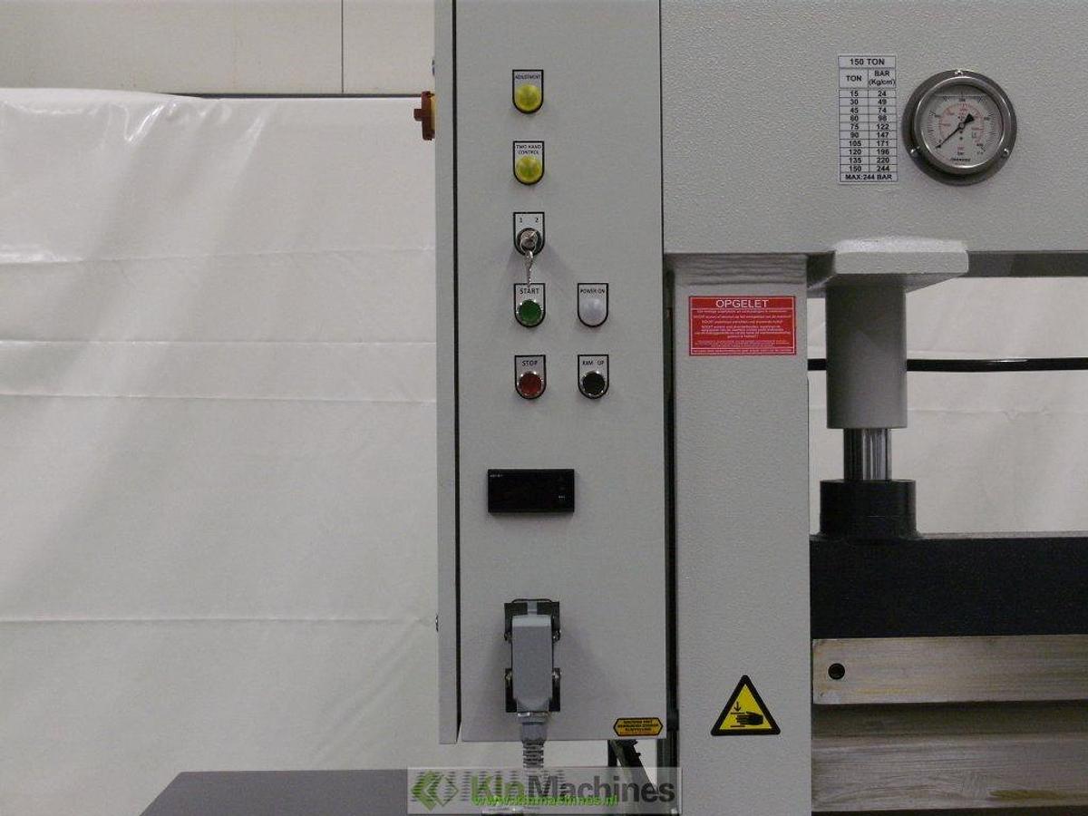 Pers 150T met kantbankinrichting + achteraanslag KMS HPG 1520-150