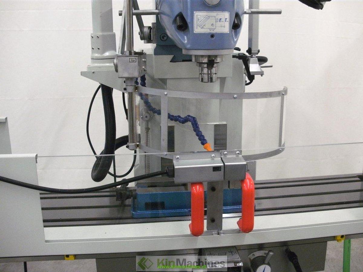 Freesmachine KMS FU-300 (Servo aandrijving voedingen)