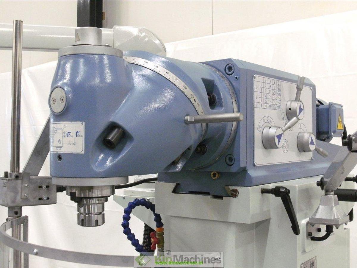 Freesmachine KMS FU-300 (Servo aandrijving voedingen)