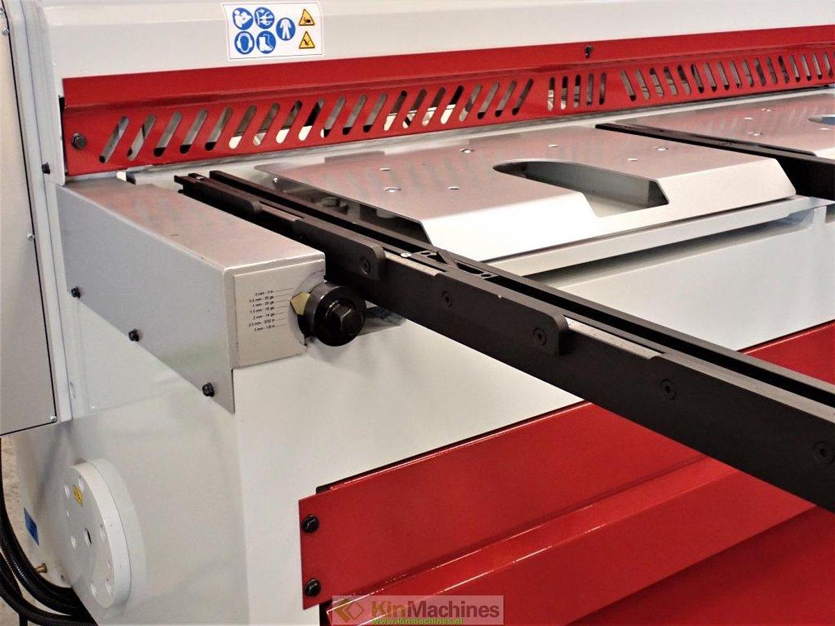 Plaatschaar / Guillotineschaar EBR GMRH-RF 1403 (1360×3 mm)