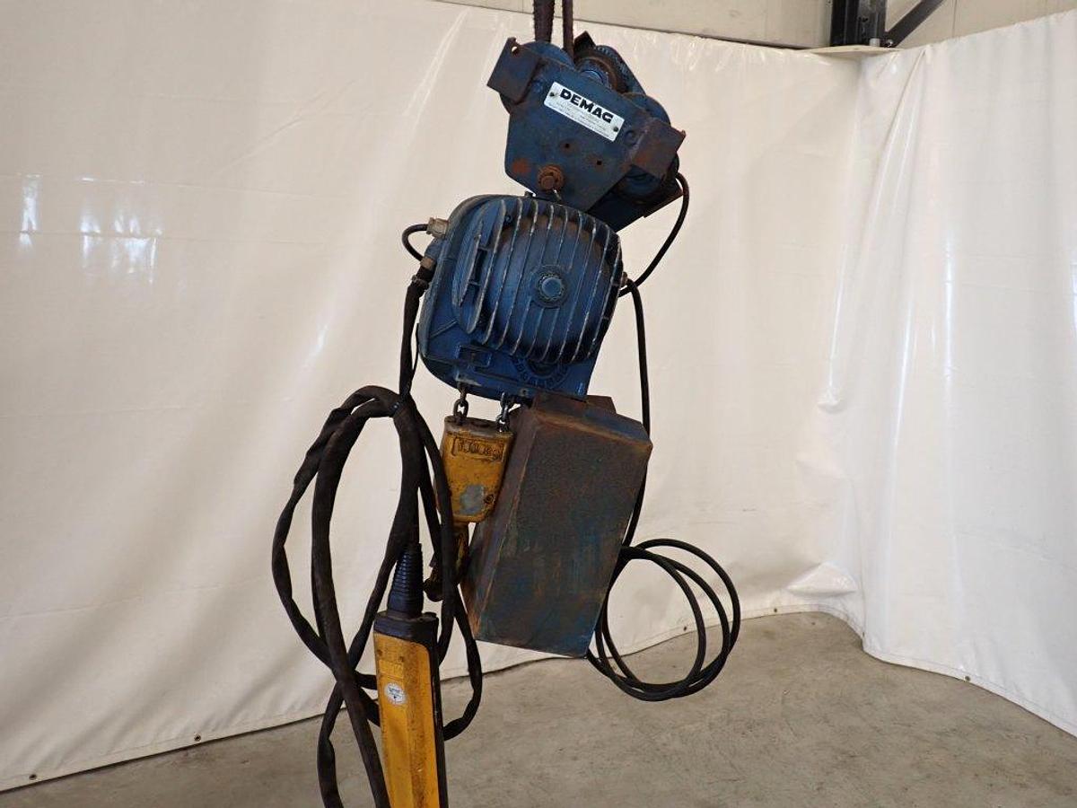 Used Kettingtakel Demag 1000 kg + electrische loopkat