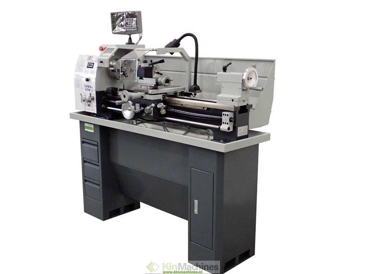 Draaibank UWM 320×900 met variabel toerental