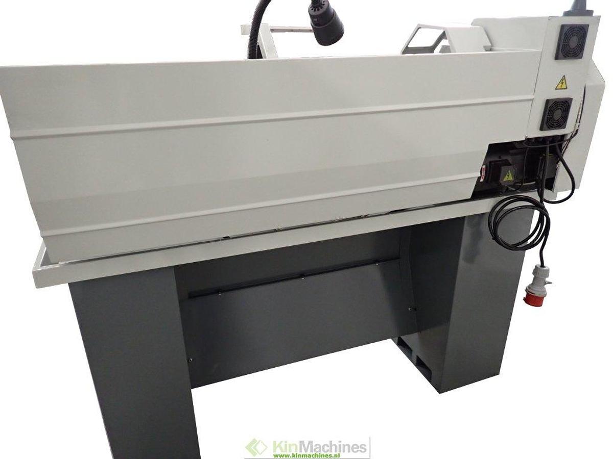 Draaibank UWM 320×900 met variabel toerental