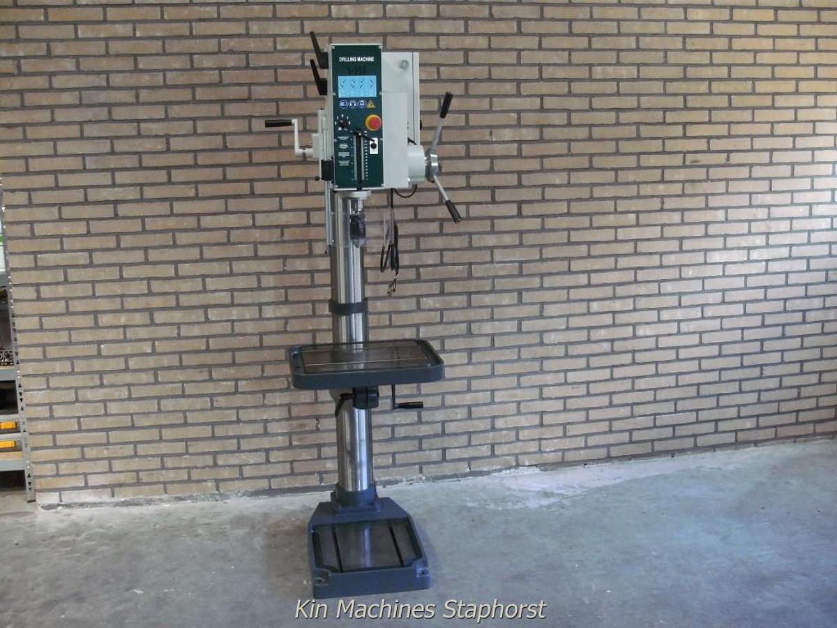 Kolomboormachine KMS S-35A