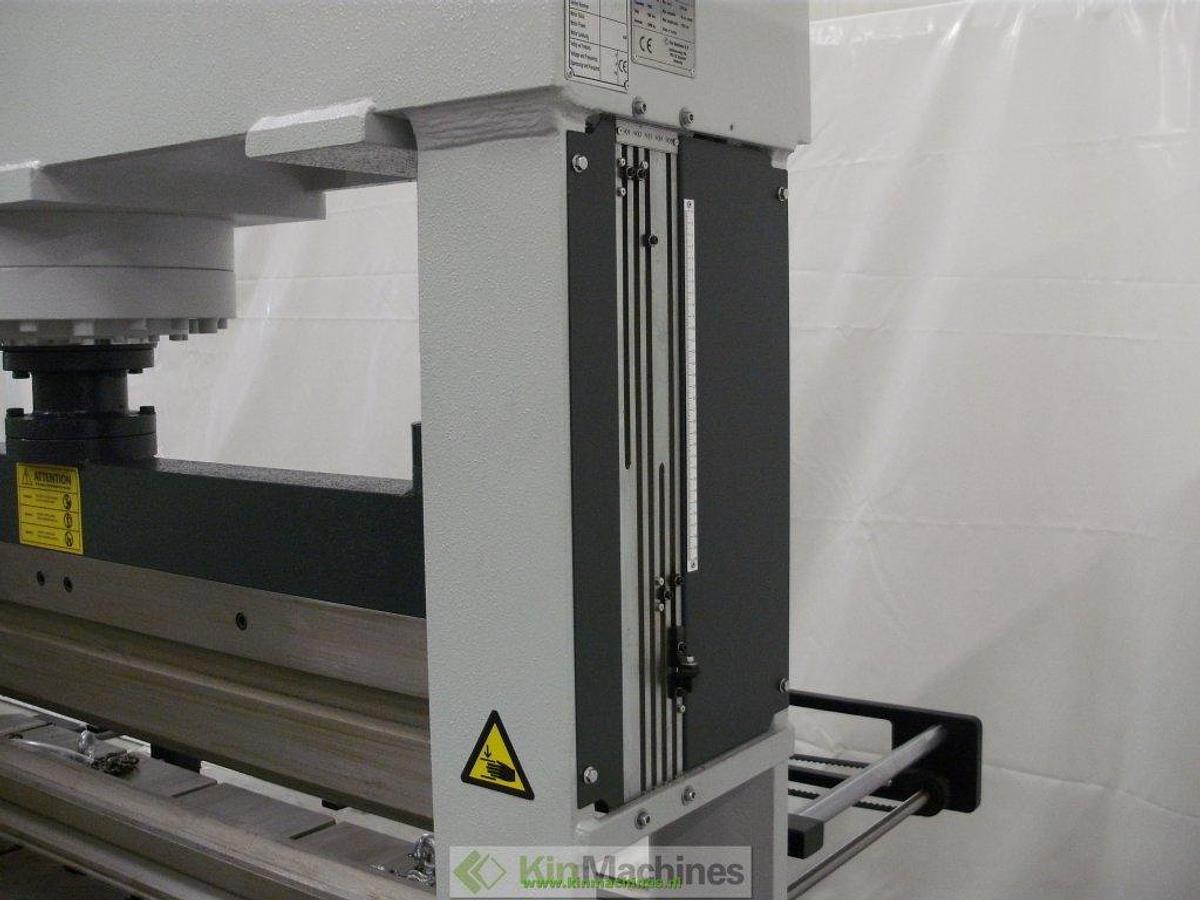 Pers 150T met kantbankinrichting + achteraanslag KMS HPG 1520-150