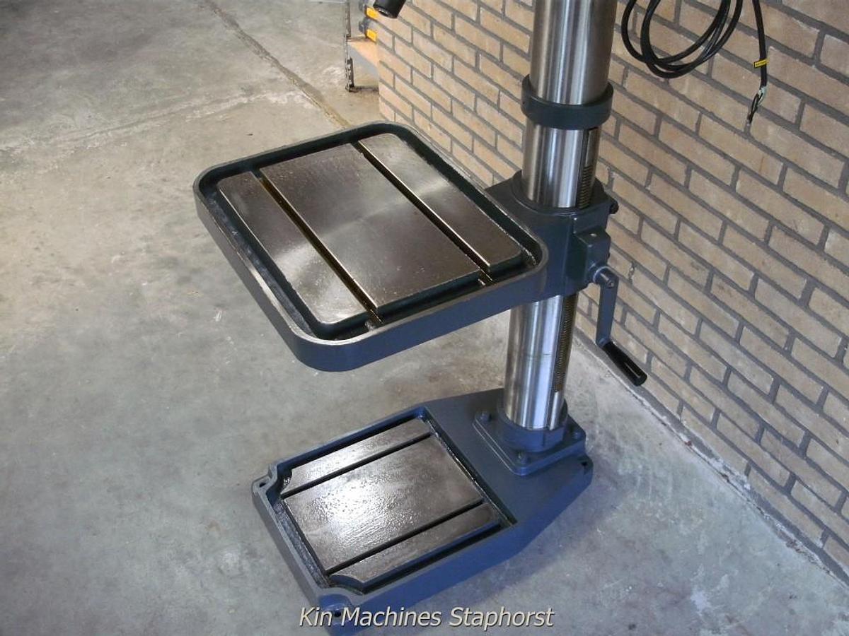 Kolomboormachine KMS S-35A