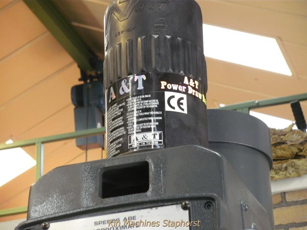 Freesmachine KMS FVT-320A