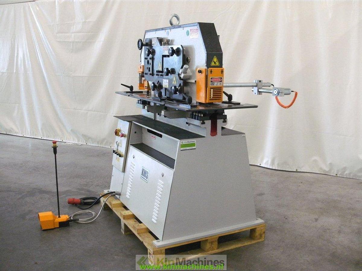 Ponsknipmachine / Steelworker KMS HKM 60 (60 Ton)