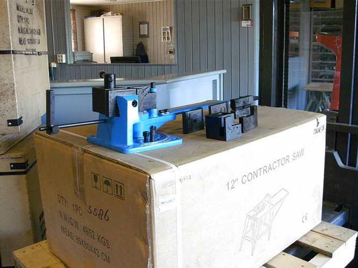 Strippenbuigmachine / Strippenbuiger UB-100