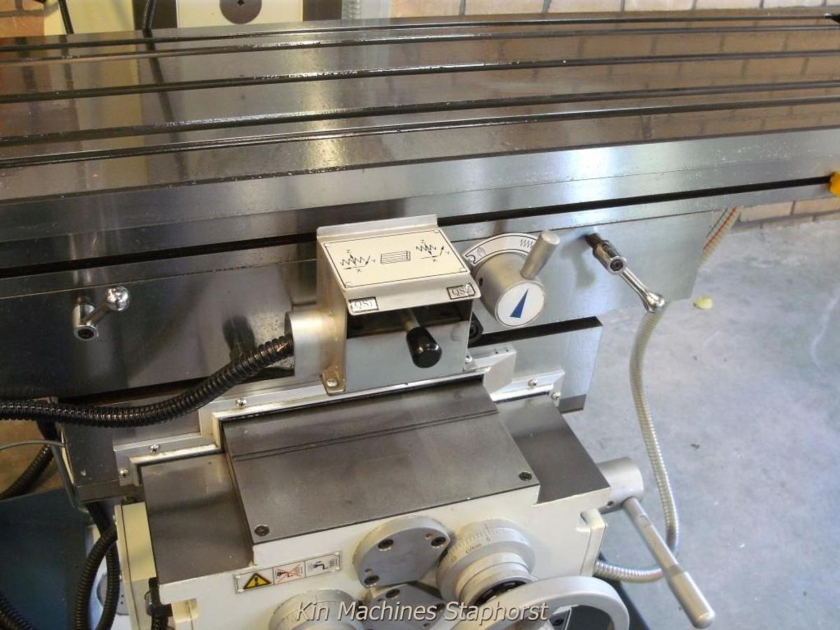 Freesmachine KMS FVT-320A