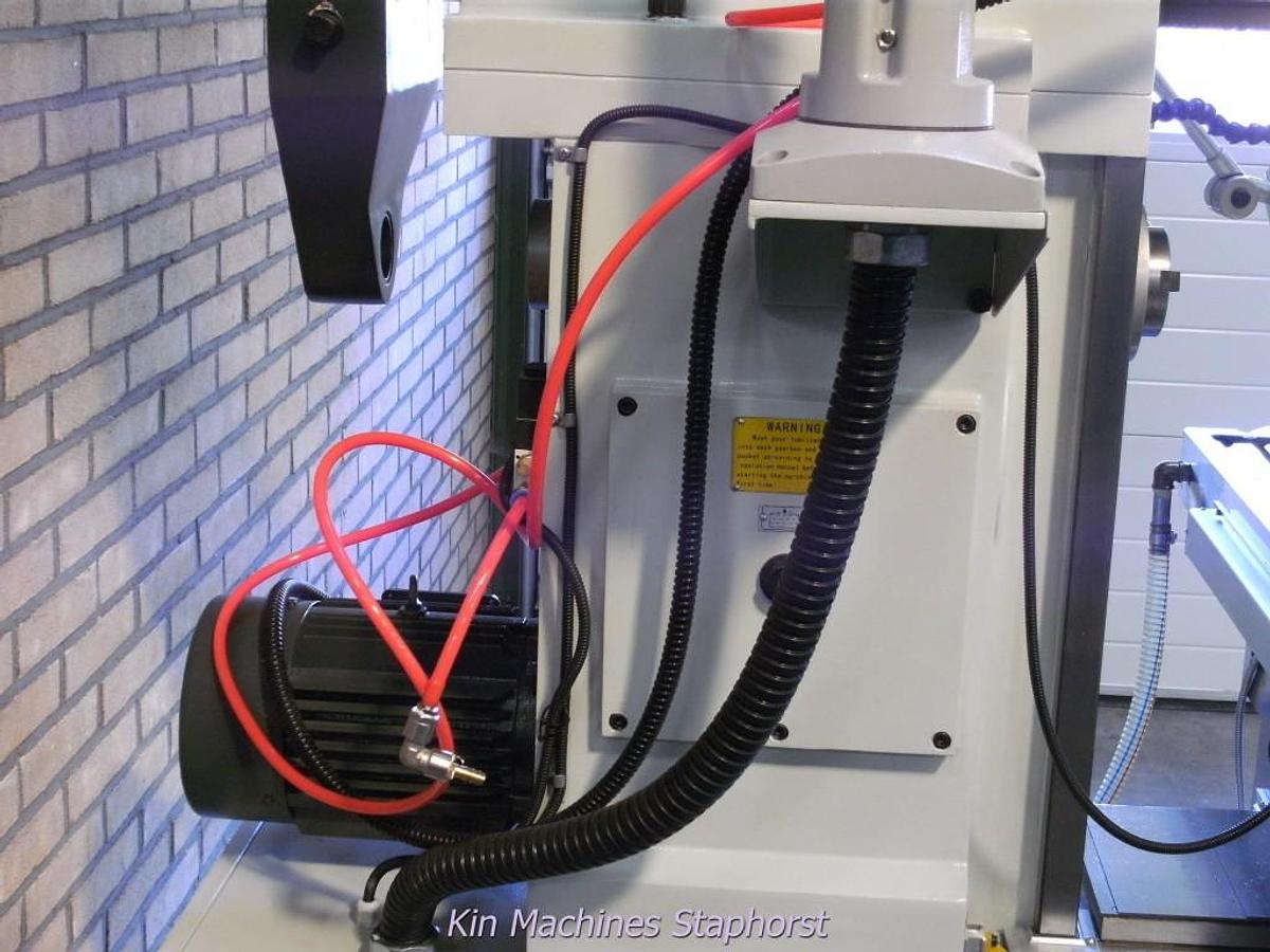 Freesmachine KMS FVT-320A