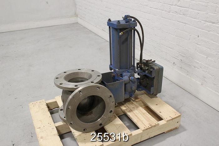 Used True Line  3 Way Valve, 8", Class 150, Trim 316 Stainless Steel, Seal 316 Stainless Steel, Shaft 316 Stainless Steel, Pneumatic Cylinder Actuator, 90 Degree Rotation, Pneumatic Jamesbury Positioner #25531