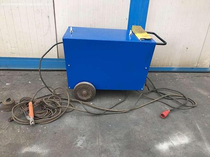 Usato SALDATRICE FEMAS ELETTRODO 250 A
