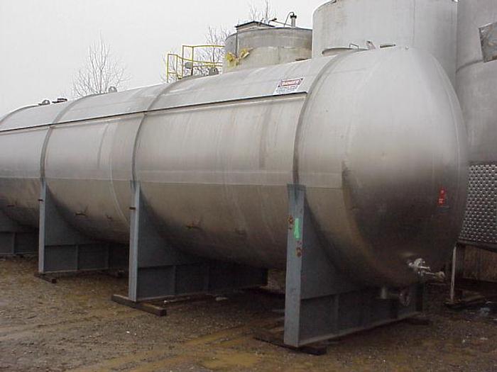 D'occasion USED 16 200 GALLON TANK, STAINLESS STEEL, HORIZONTAL