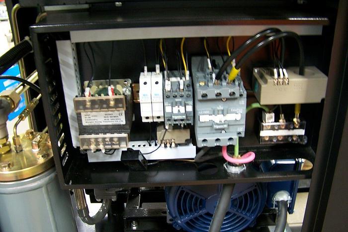 Air-Max 10 hp. 1 ph. Rotary Screw air Compressor 12 Year AIR-MAX Warranty