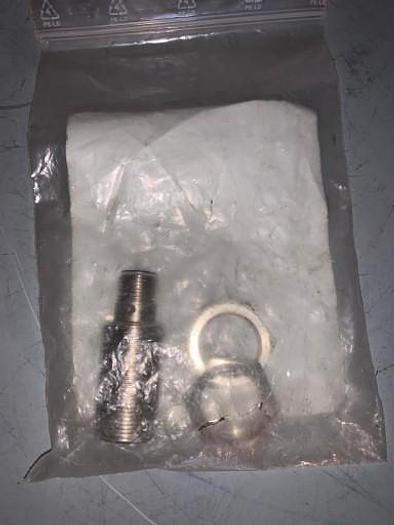 Balluff BES030L (BES 516-326-G-E5-Y-S4) Sensor in