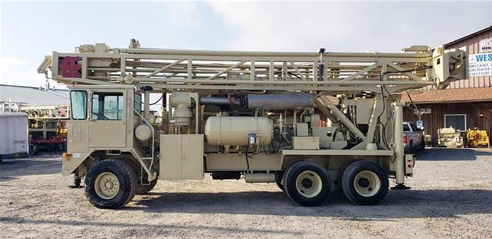 Used 1999 Ingersoll-Rand T4W Drill Rig