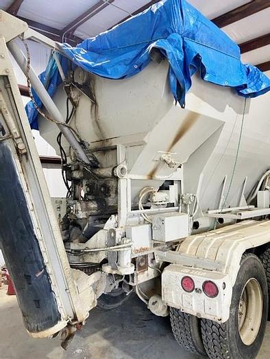 Used 1998 Reimer 9 Yard Volumetric Mixer Truck