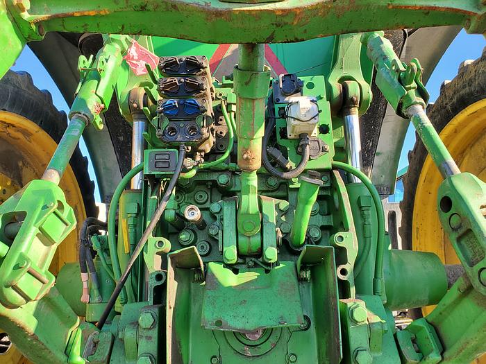 Used 2013 John Deere 7200R Tractor w/ IVT