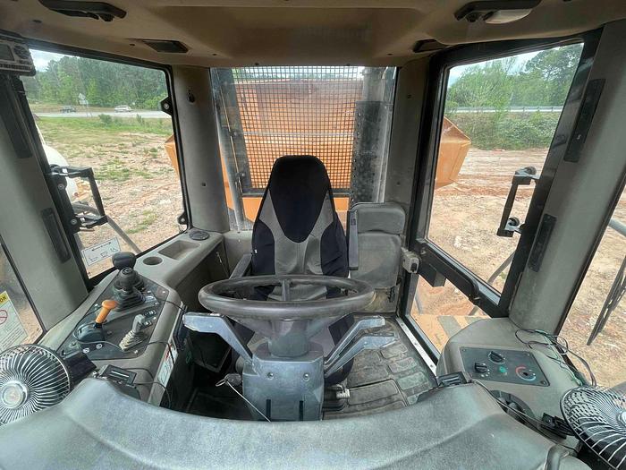 Used 2006 CASE 335 OFF ROAD HAUL TRUCK